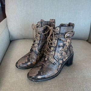 37.5 Joie Snake Combat Bootie